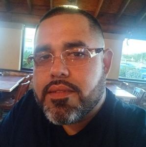 Meet your Posher, Gabino